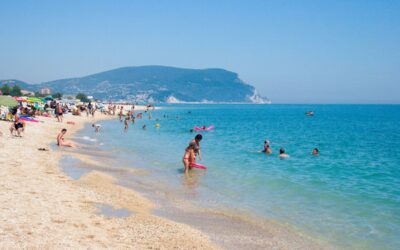 Porto Recanati: sole, sport e shopping